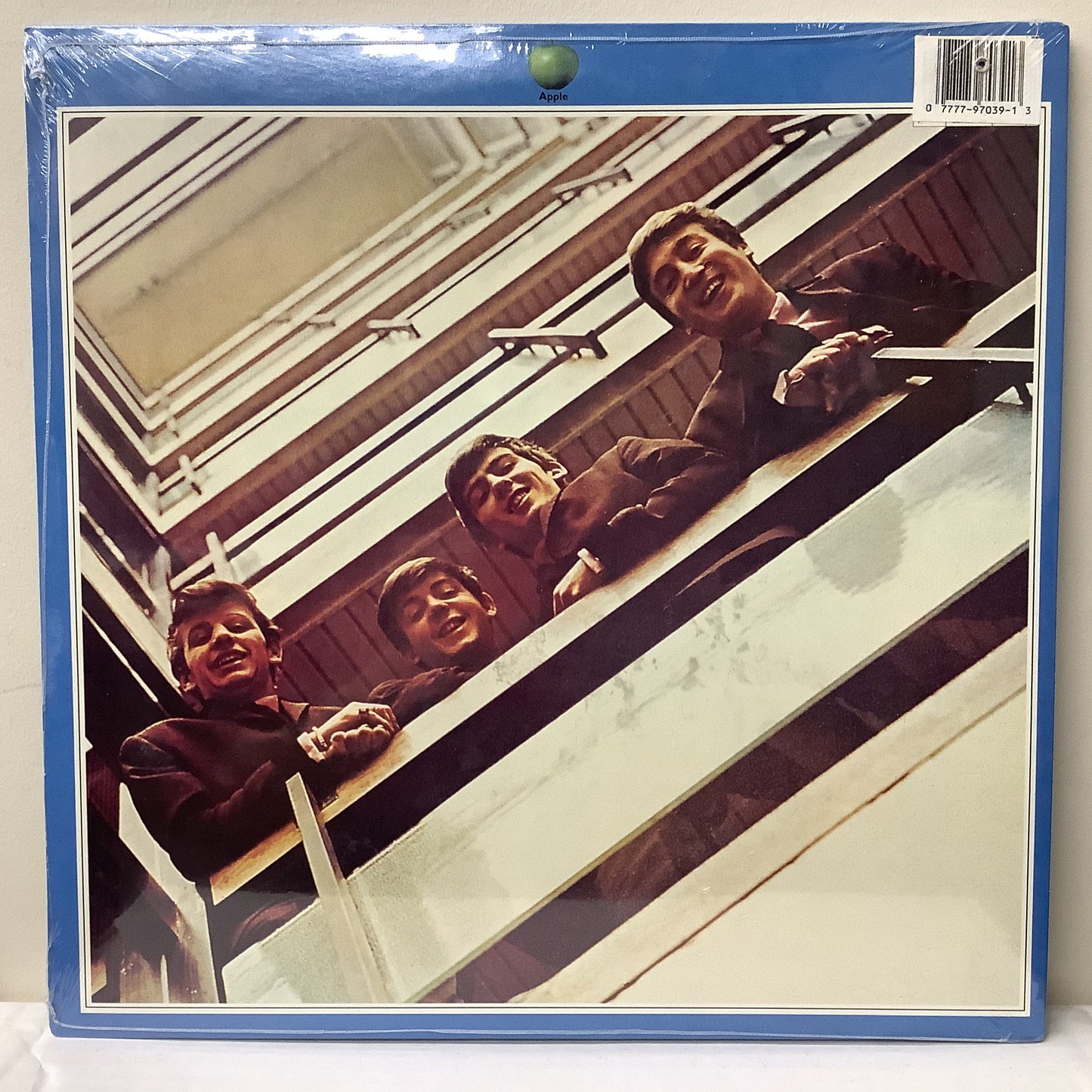The Beatles - 1967-1970 - Capitol Blue Vinyl 2x LP Vinyl Record Hub