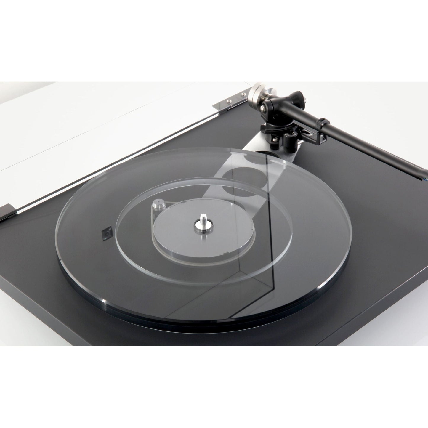 Rega - Planar 6 Turntable Vinyl Record Hub