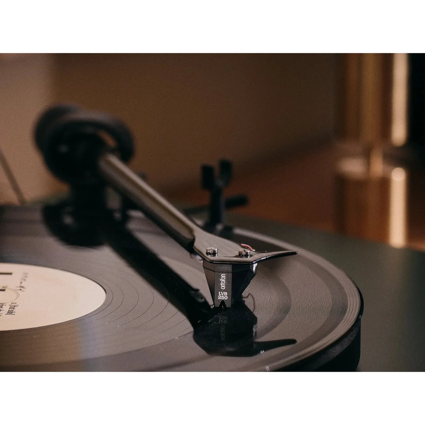 Ortofon - 2M Black LVB 250 MM Cartridge Vinyl Record Hub