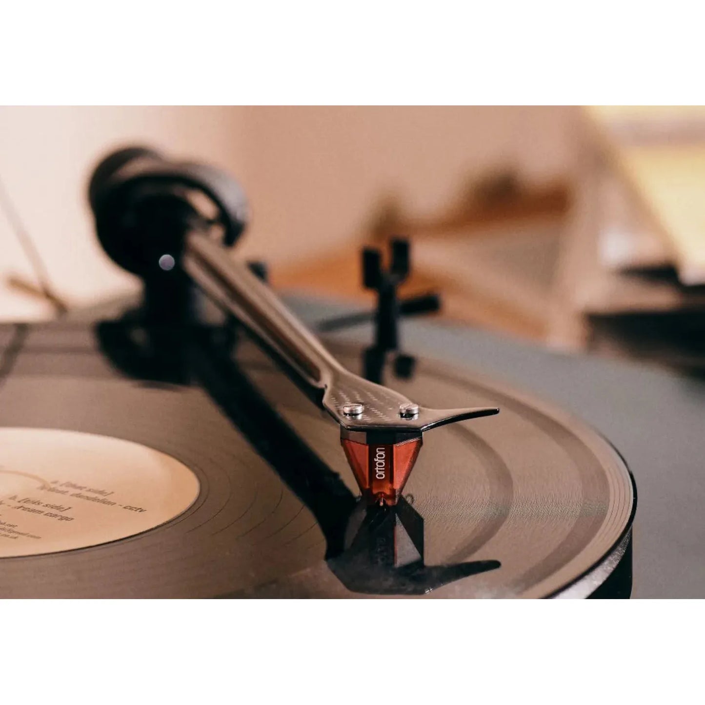 Ortofon - 2M Red Verso MM Cartridge - Bottom-Mount Vinyl Record Hub