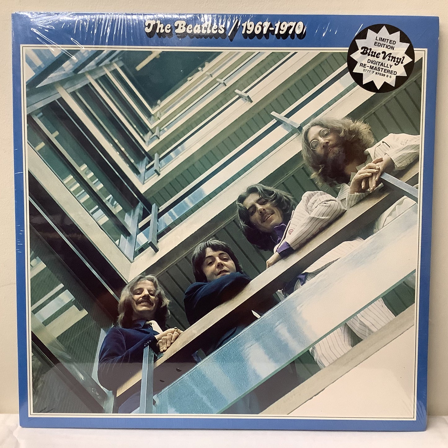 The Beatles - 1967-1970 - Capitol Blue Vinyl 2x LP Vinyl Record Hub