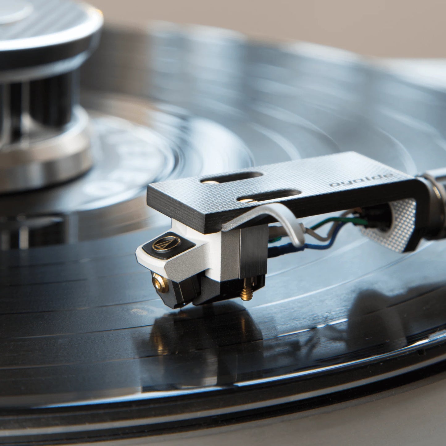 Audio-Technica - AT-ART1000 Direct Power Stereo MC Cartridge Vinyl LP Hub