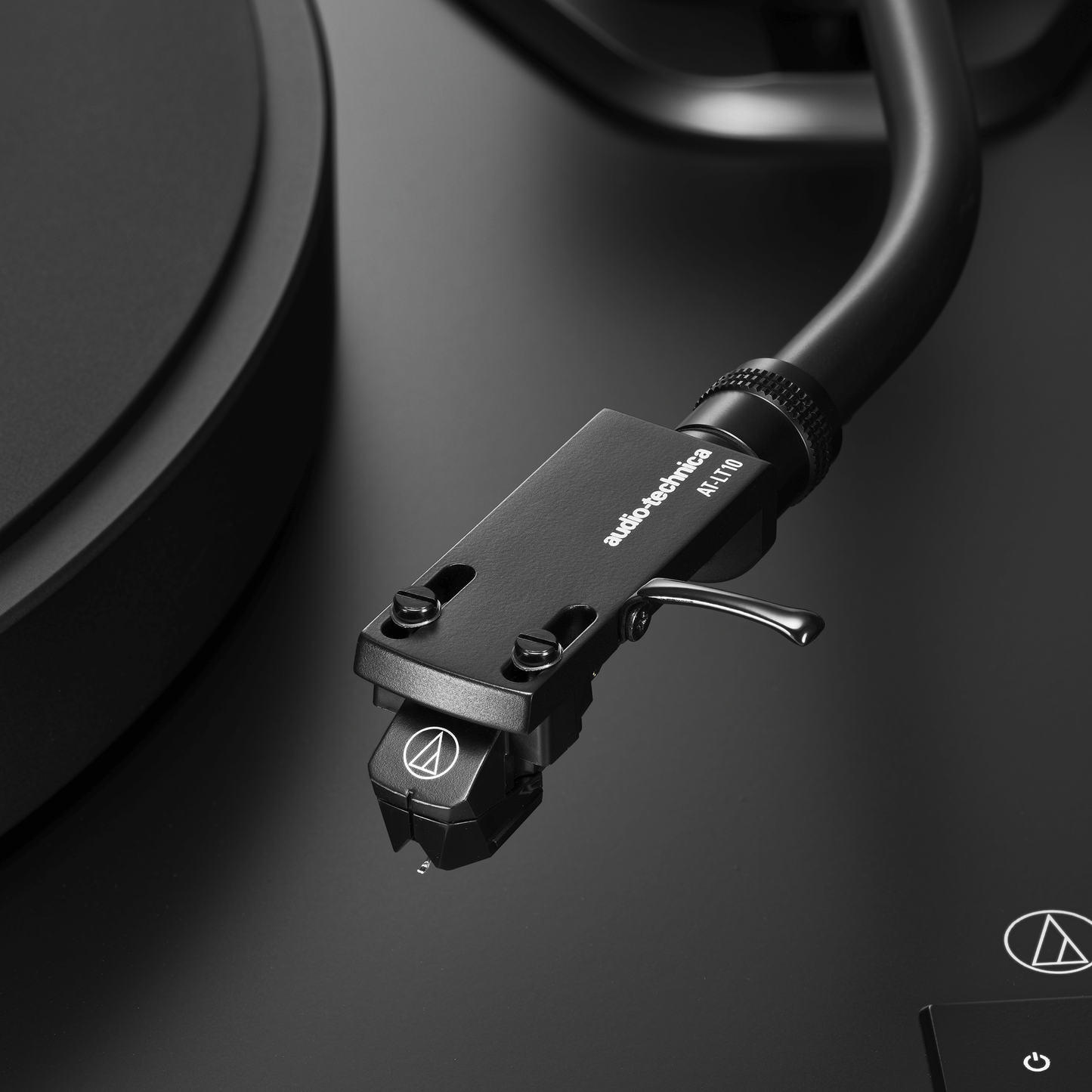 Audio Technica - AT-LP8X Semi-Automatic Direct-Drive Turntable Vinyl LP Hub