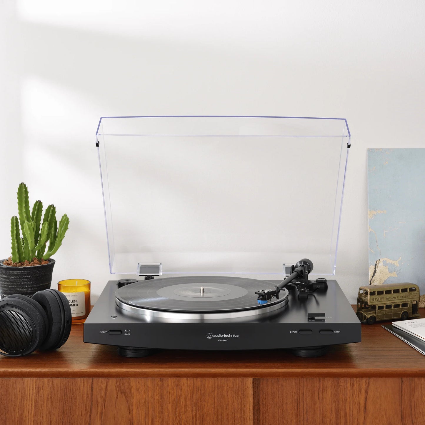 Audio Technica - AT-LP3XBT Fully Automatic Belt-Drive Turntable - Black Vinyl Record Hub