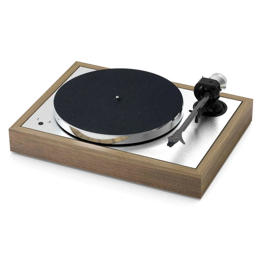Pro-Ject - Classic Evo Turntable w/ Sumiko Moonstone - Walnut Vinyl Record Hub